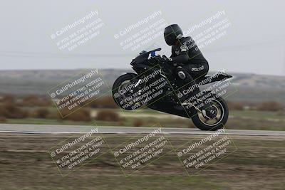 media/Nov-29-2025-TrackDaz (Sat) [[10ae2d9bce]]/B Group/Session 4 (Wheelie Bump)/